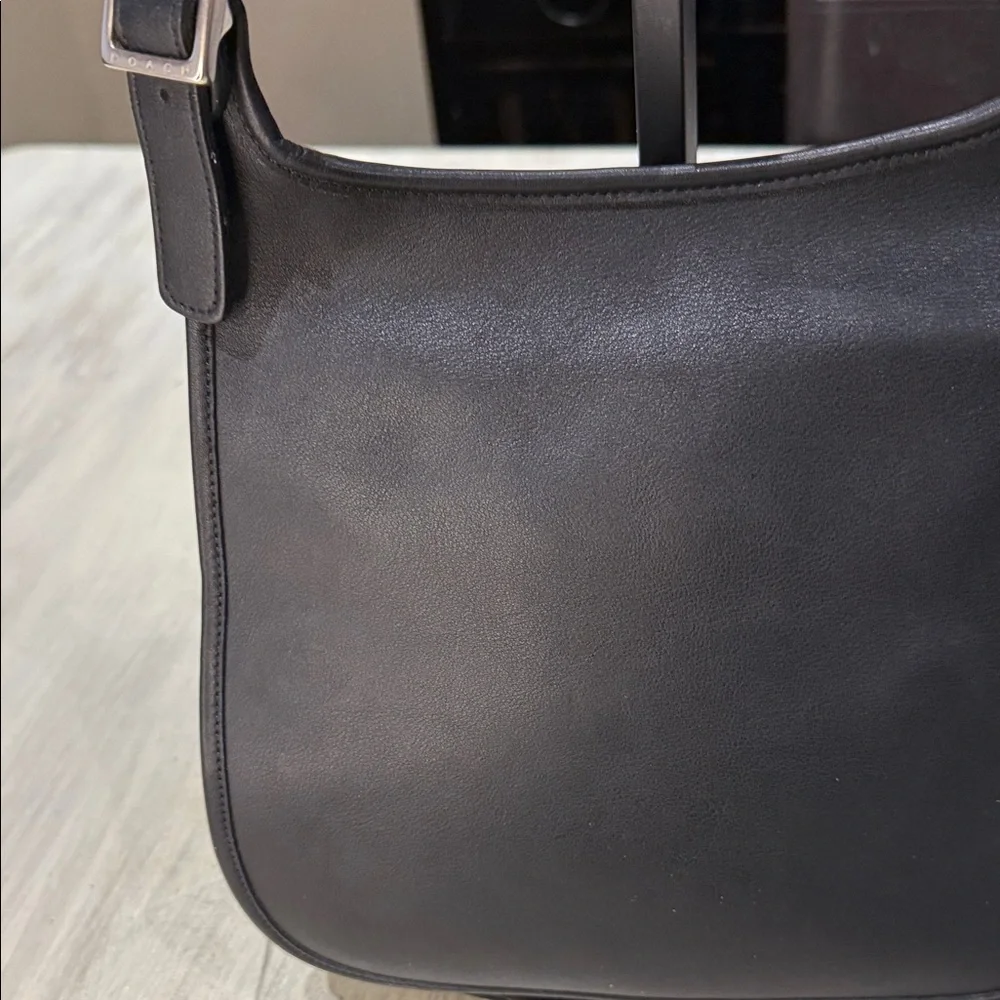 Vintage Coach Hippy Flap Black Leather Crossbody Bag -9135